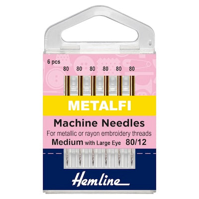 Pack of 6 metallic needles in a plastic case