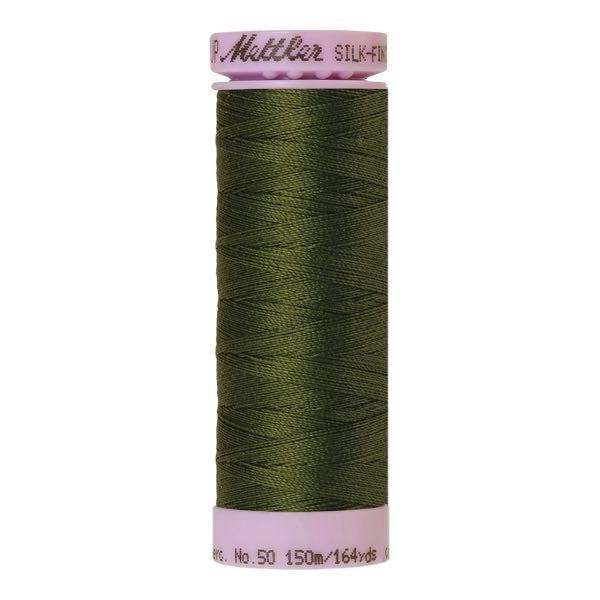Spool of green cotton thread - Umber code 0660