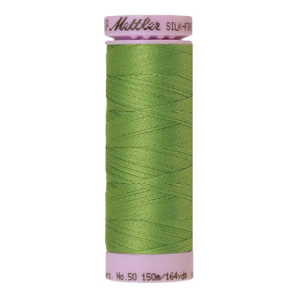 Spool of bright green cotton thread - Foliage code 1532